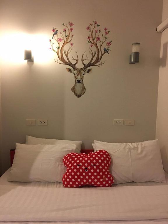 Jellybean Ezy Hostel Sathorn Банкок Екстериор снимка
