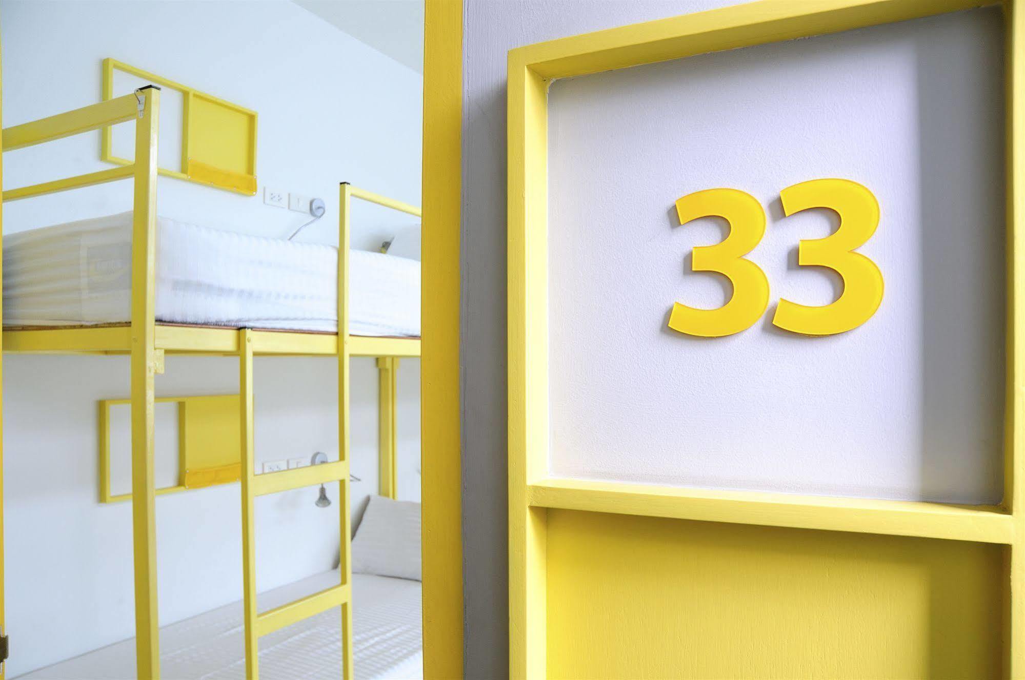 Jellybean Ezy Hostel Sathorn Банкок Екстериор снимка