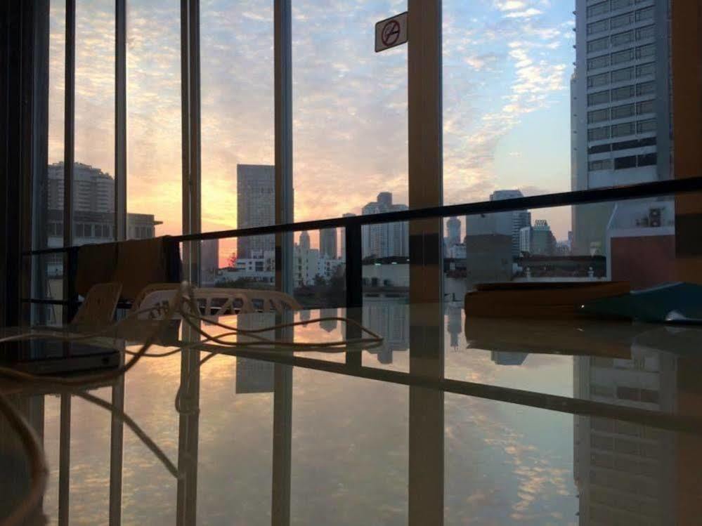 Jellybean Ezy Hostel Sathorn Банкок Екстериор снимка