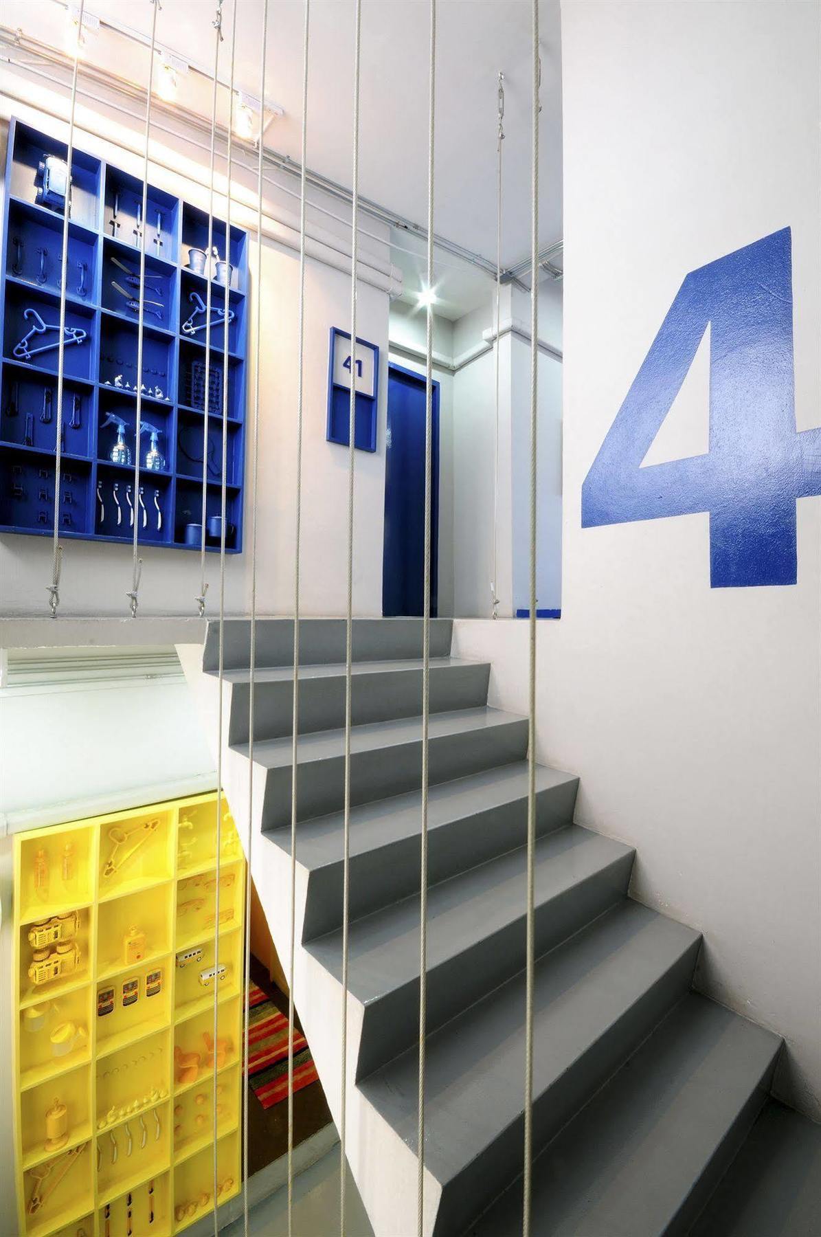 Jellybean Ezy Hostel Sathorn Банкок Екстериор снимка